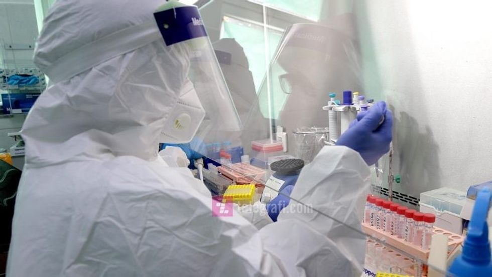 2022/05/Laboratoret-per-COVID-19-ne-IKSHPK-foto-Ridvan-Slivova-48-780x439-1.jpg