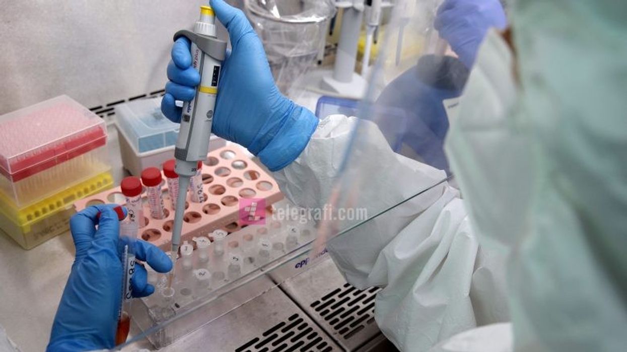 2022/06/Laboratoret-per-COVID-19-ne-IKSHPK-foto-Ridvan-Slivova-17-780x439-1.jpg