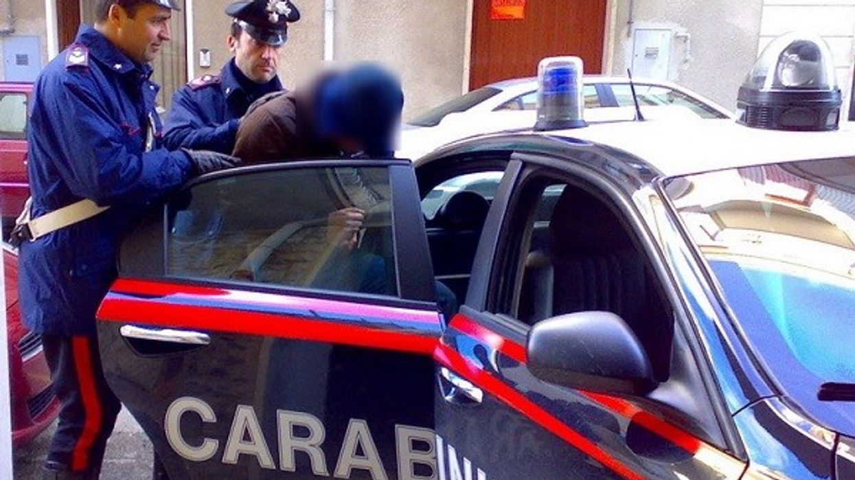 2022/06/policia-italiane-1.jpg