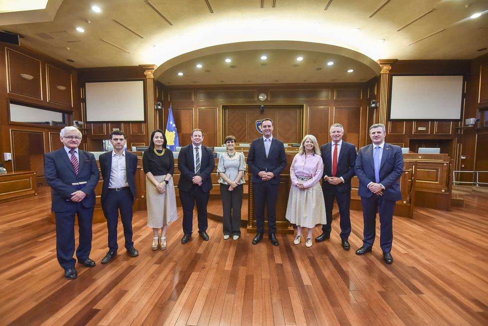 2022 07 12 Kryetari onjufca priti ne takim delegacionin nga Mbreteria e Bashkuar 6