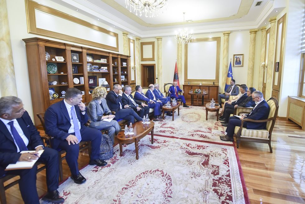 2022 07 22 Kryetari Konjufca priti ne takim presidentin e Shqiperise Ilir Meta 2