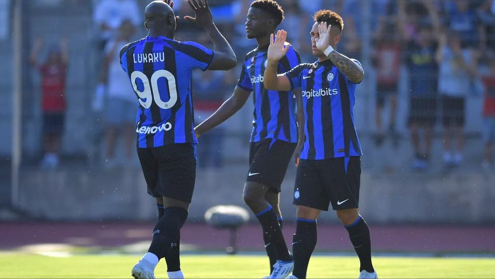 2022/07/Lukaku-Lautaro.jpg