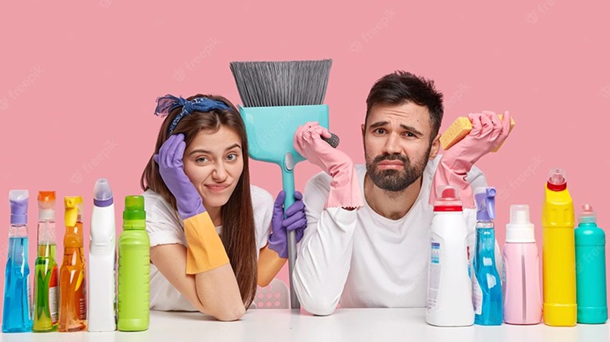 2022/07/unhappy-couple-cleaning-home-together-have-fatigue-e.jpg