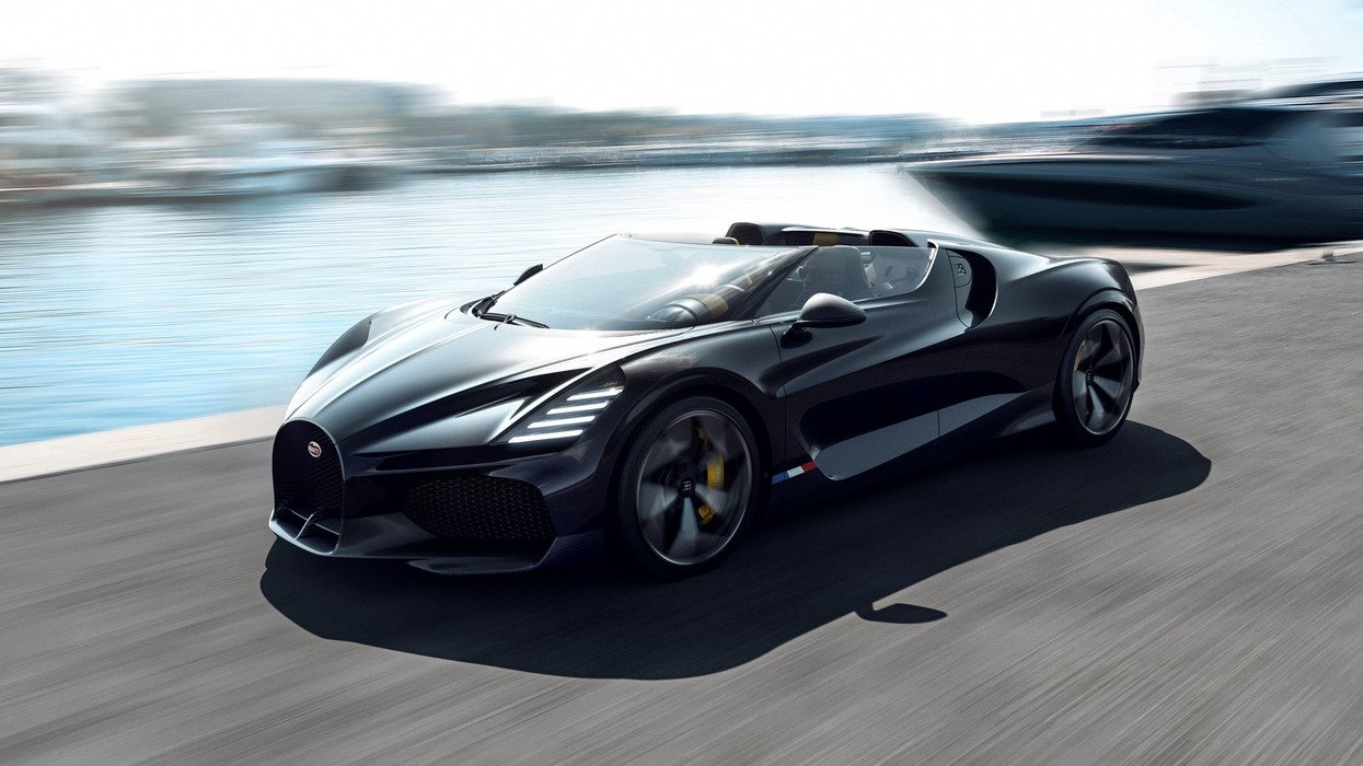 2022/08/2023-Bugatti-W16-Mistral-00008.jpg