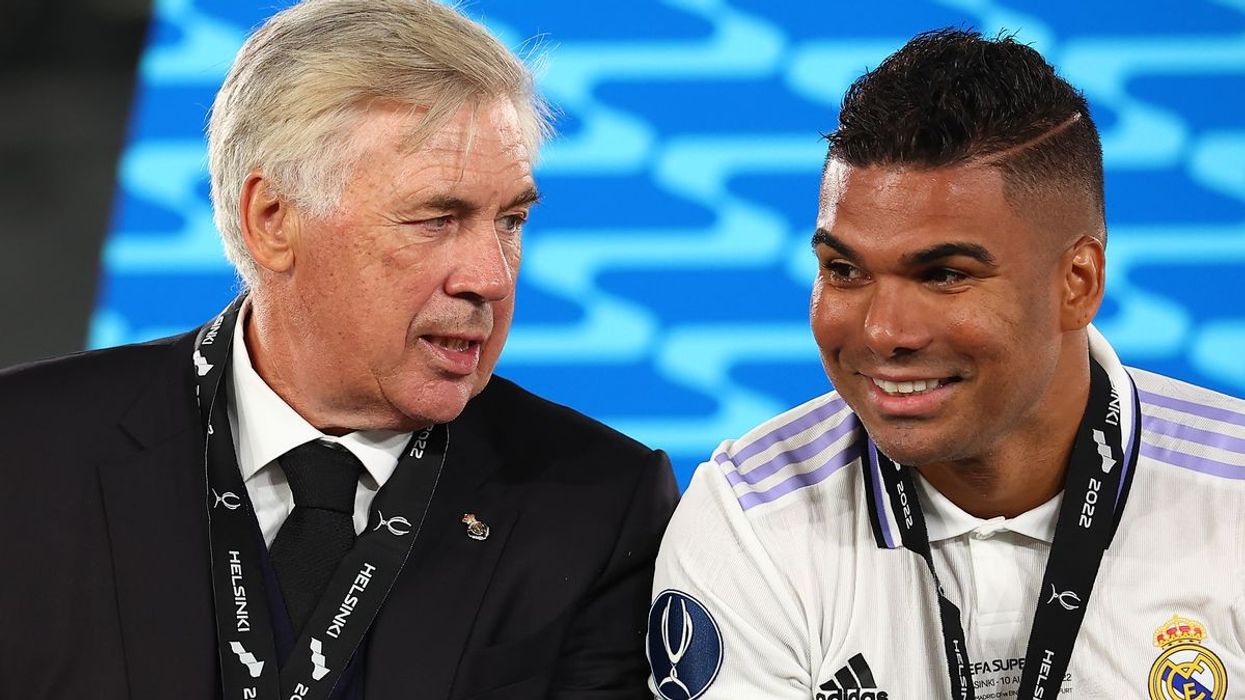 2022/08/ancelotti-casemiro.jpg