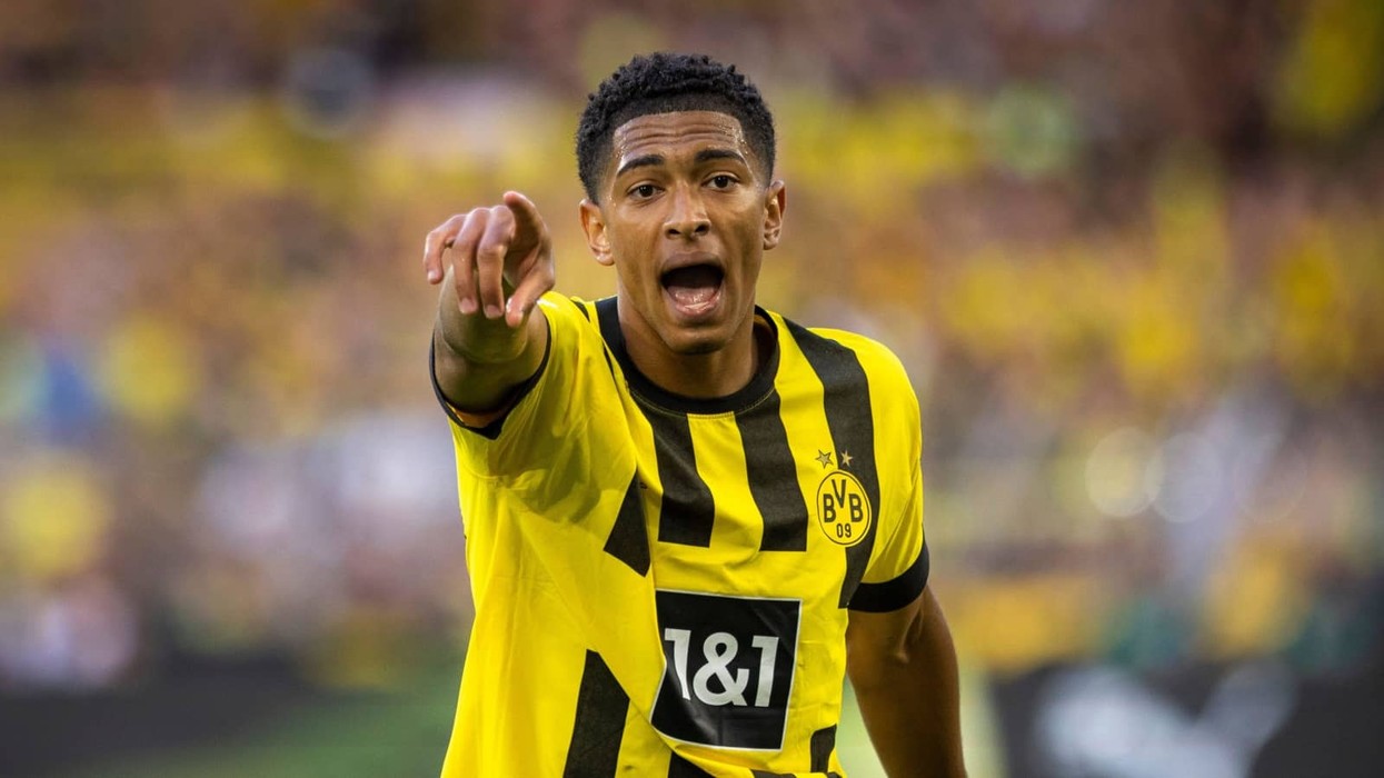 2022/08/borussia-dortmund-midfielder-jude-bellingham.jpg