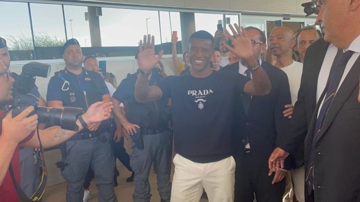 2022/08/Georginio-Wijnaldum-airport-Roma.jpg