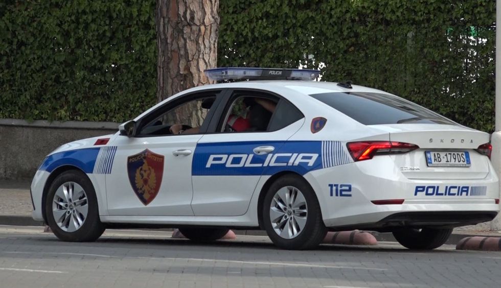 2022/08/policia-tirane.jpg