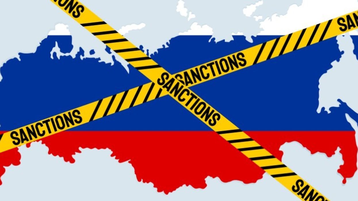 2022/08/russia-sanctions.jpg