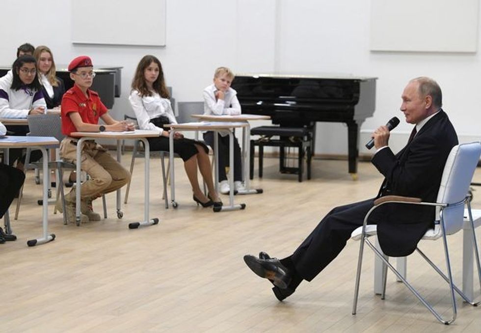 2022/09/0_Russian-President-Putin-conducts-an-open-lesson-on-Knowledge-Day-in-Kaliningrad.jpg