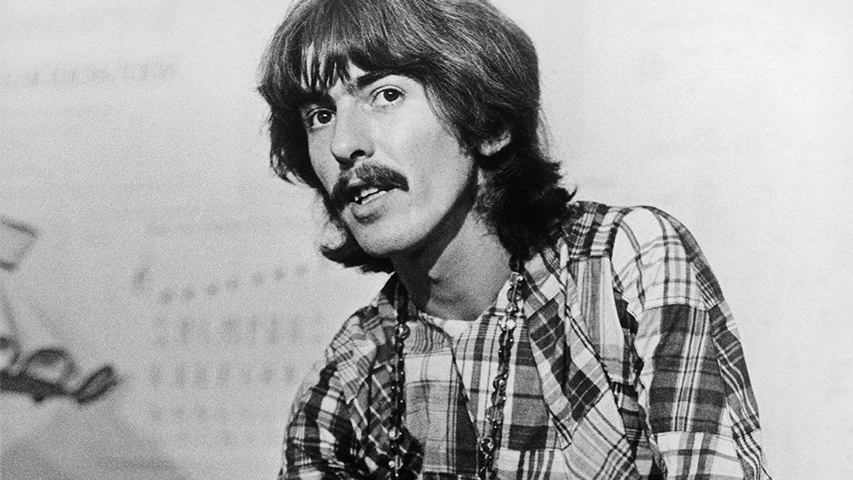 2022/09/George-Harrison.jpg