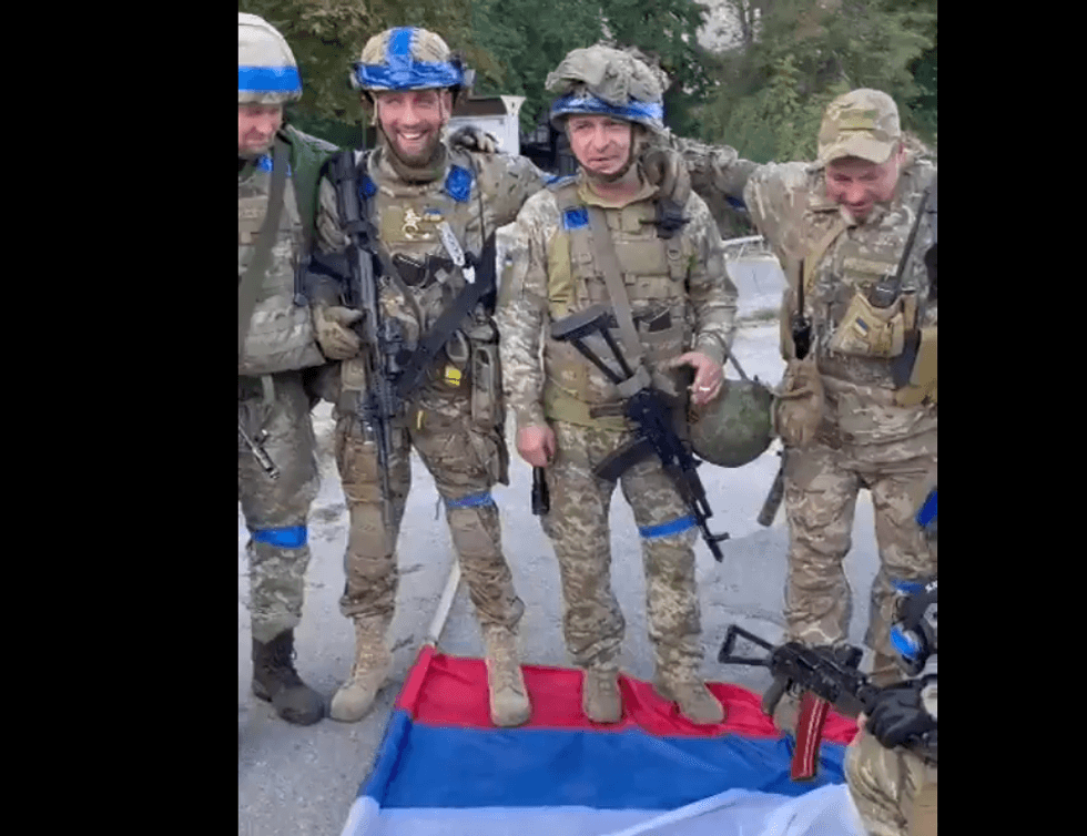 2022/09/Soldiers-Ukraine.png