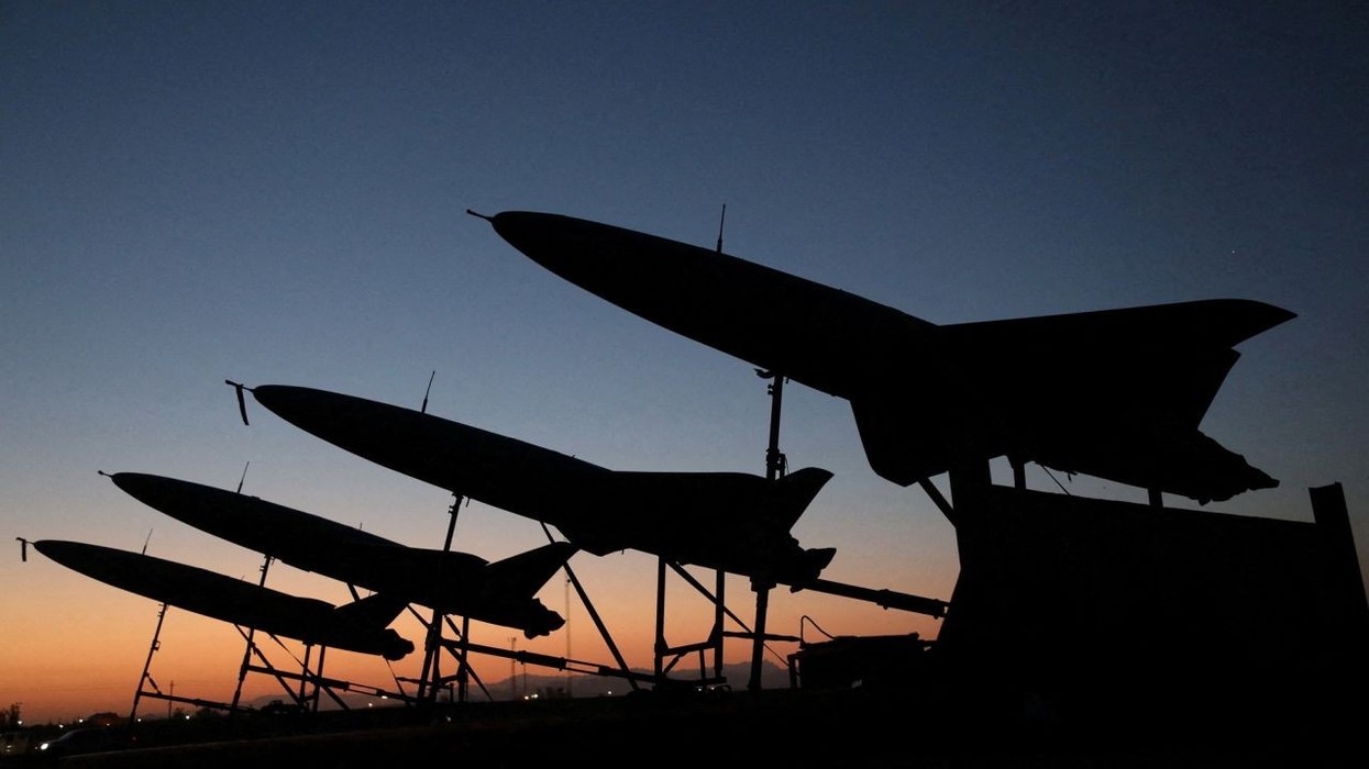 2022/10/221019105251-mime-iran-drones.jpg
