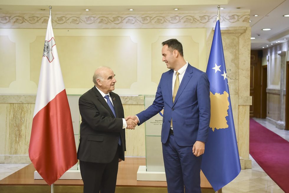 2022 10 23 Kryetari Konjufca priti ne takim Presidentin e Maltes George Vella 3