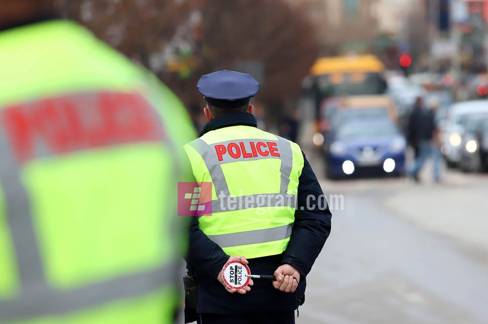 2022/10/Ilustrim-Policia-e-Kosoves-PK-Policia-e-trafikut-rrugor-foto-Ridvan-Slivova-1.jpg
