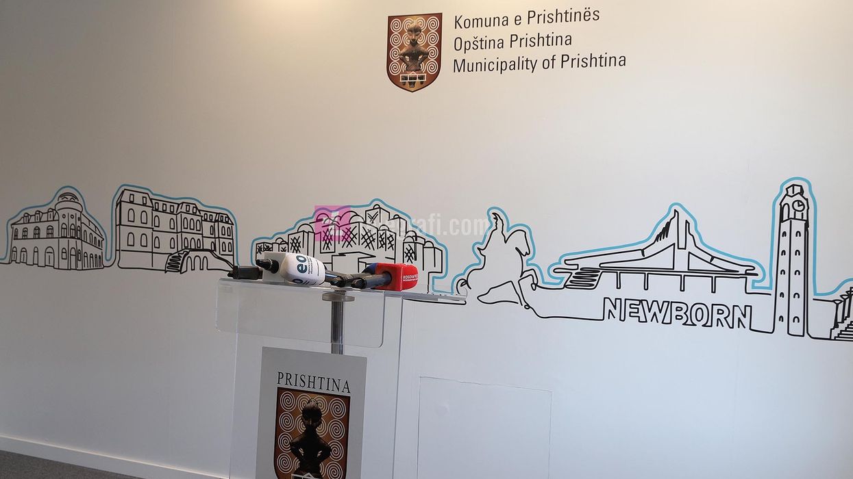 2022/11/Komuna-e-Prishtines-dhe-Mediat-foto-Ridvan-Slivova.jpg