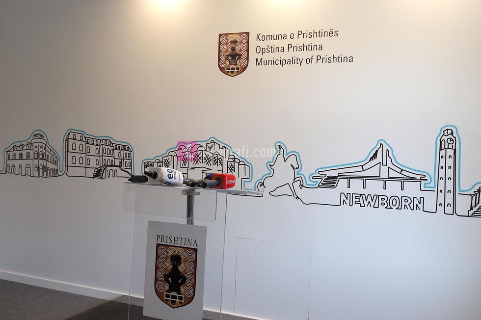 2022/11/Komuna-e-Prishtines-dhe-Mediat-foto-Ridvan-Slivova.jpg