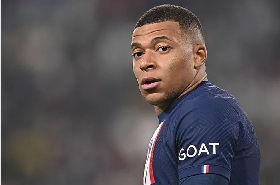 2022/11/mbappe-2.jpg