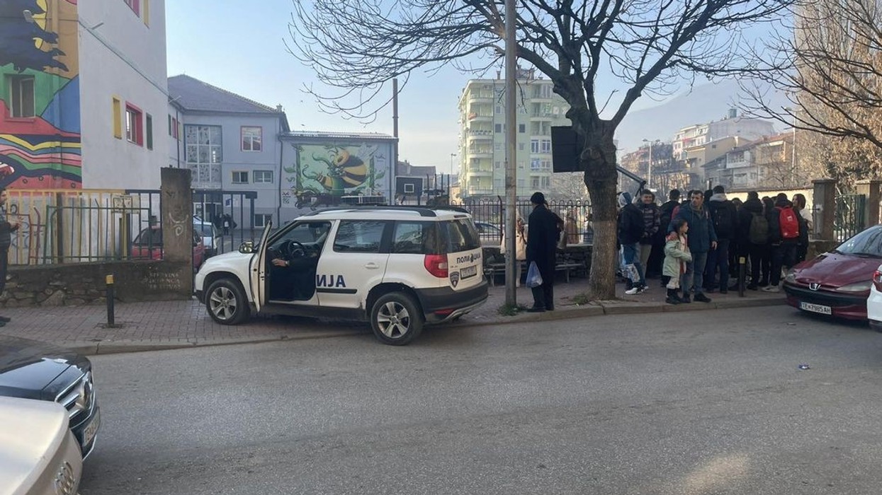 2022/12/Shkolla-Liria-bomb-1.jpg