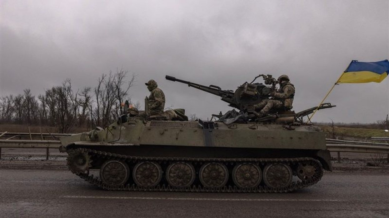2022/12/Ukrainian-armoured-vehicle-800x450-1.jpg