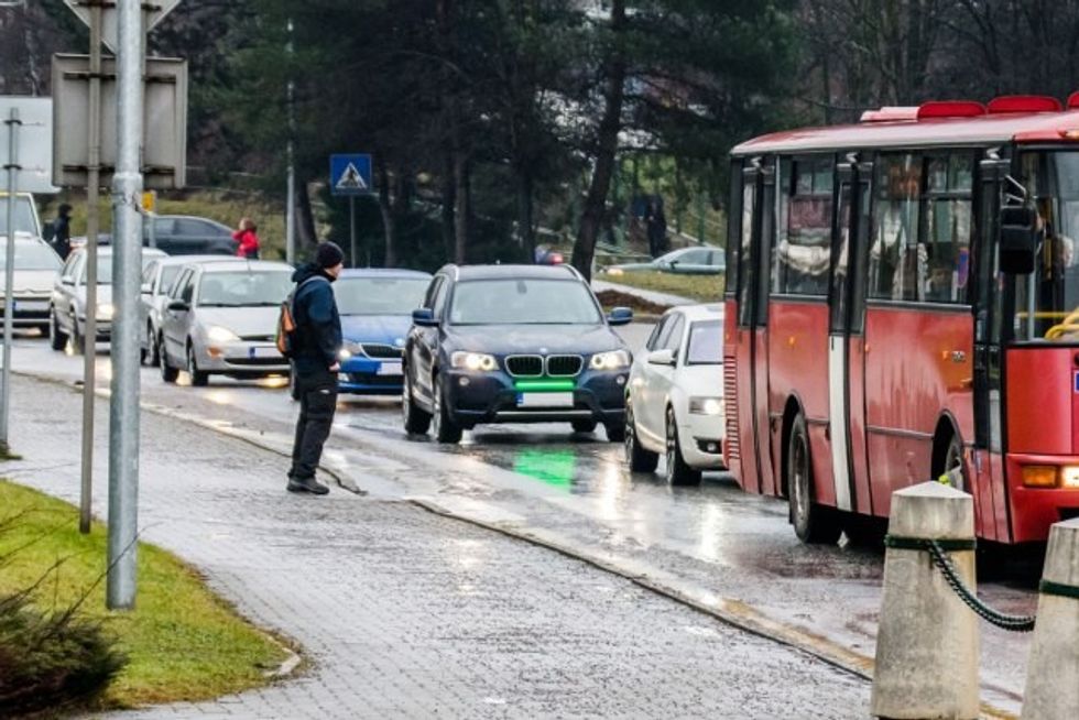 202228103563359904941fc802367858 v4 big