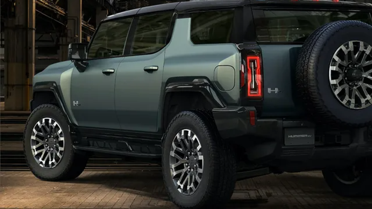2023/01/hummer_ev_reveal_suv_gal_my23_hu.png