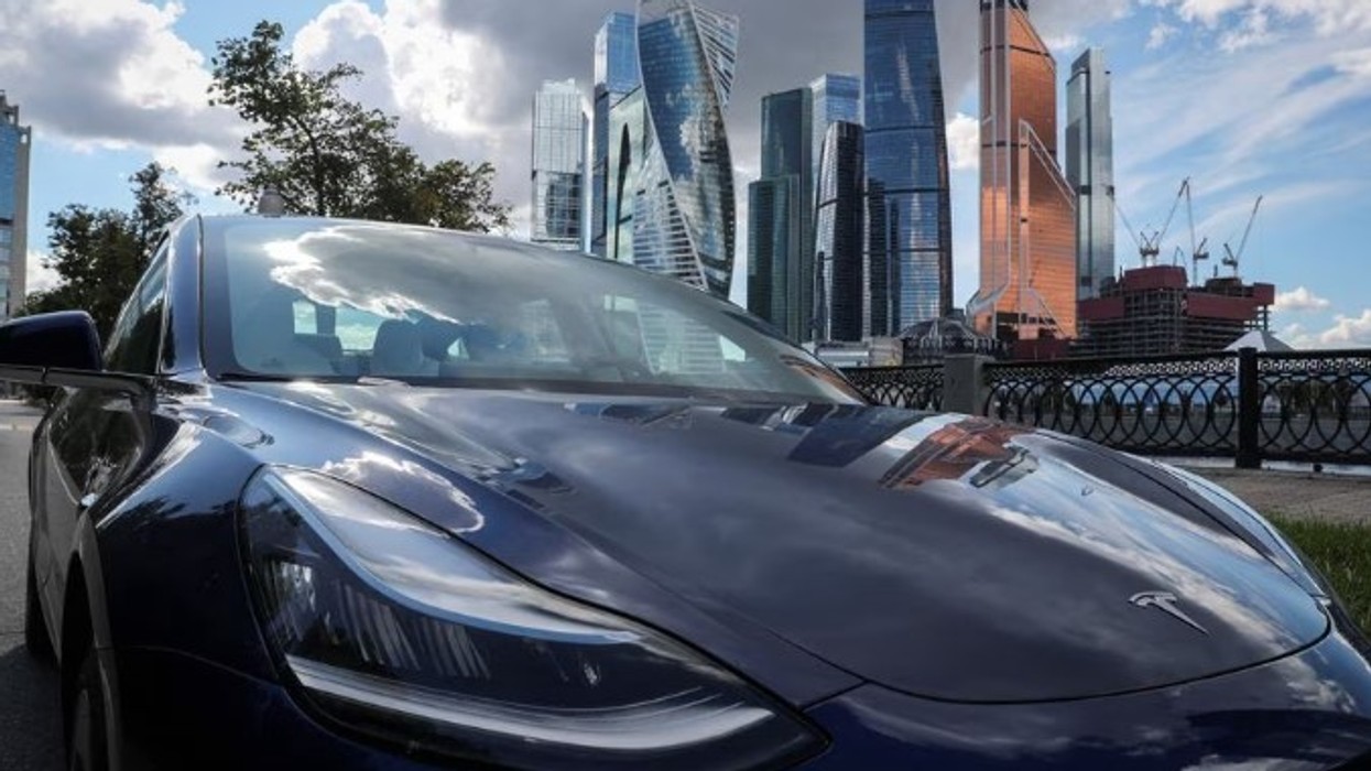 2023/01/Tesla.jpg
