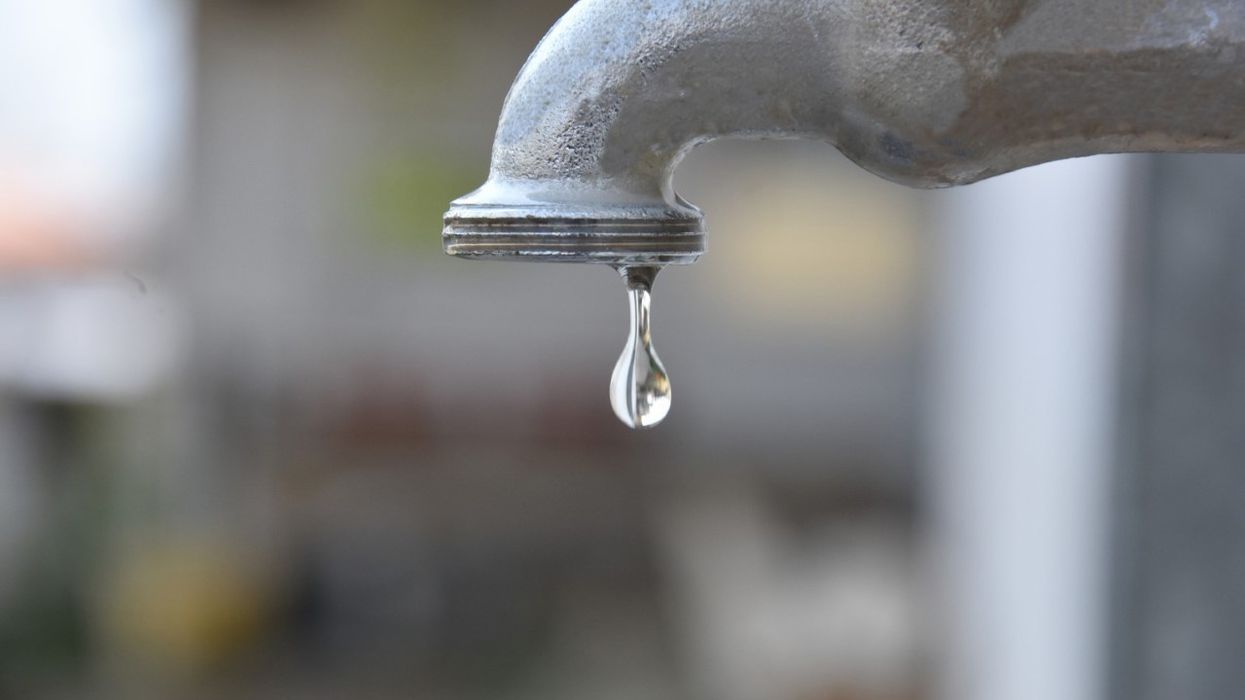 Gjashtë muaj pa përgjigje, vazhdojnë hetimet për ndotjen e ujit në Strugë Gjashtë muaj pa përgjigje, vazhdojnë hetimet për ndotjen e ujit në Strugë