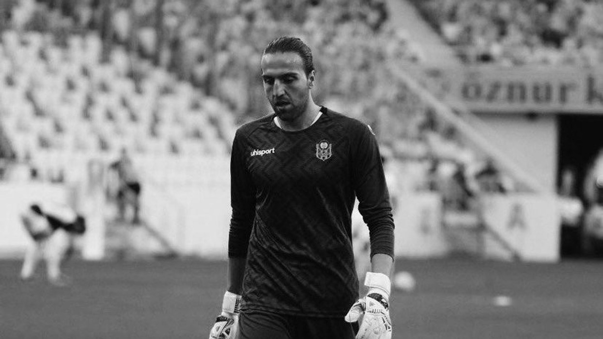2023/02/829x469-yeni-malatyasporlu-kaleci-ahmet-eyup-turkaslan-hayatini-kaybetti-1675785780334.jpeg