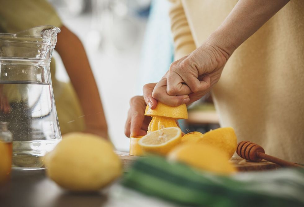 2023/02/Drupal-TheWell_baking-soda-lemon-juice_GettyImages-1148520760.jpg