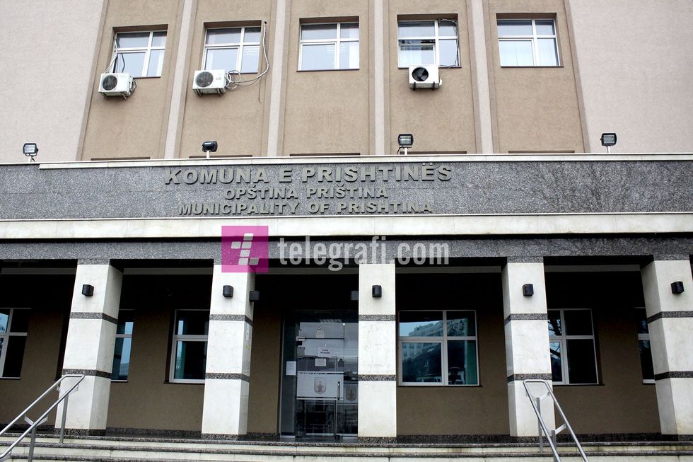 2023/02/ndertesa-e-komunes-se-Prishtines-foto-Ridvan-Slivova-1.jpg