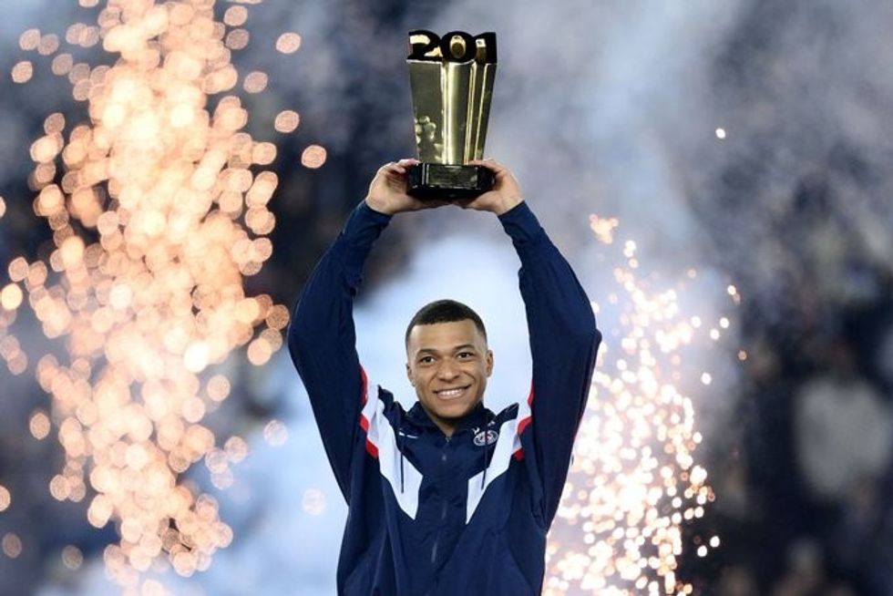 2023/03/mbappe-3.jpg