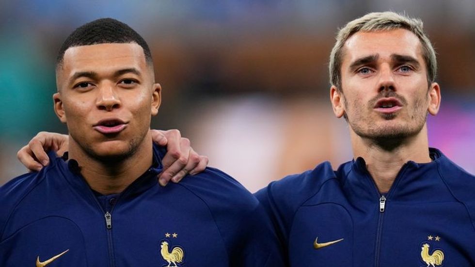 2023/03/skysports-mbappe-griezmann_6096244.jpg