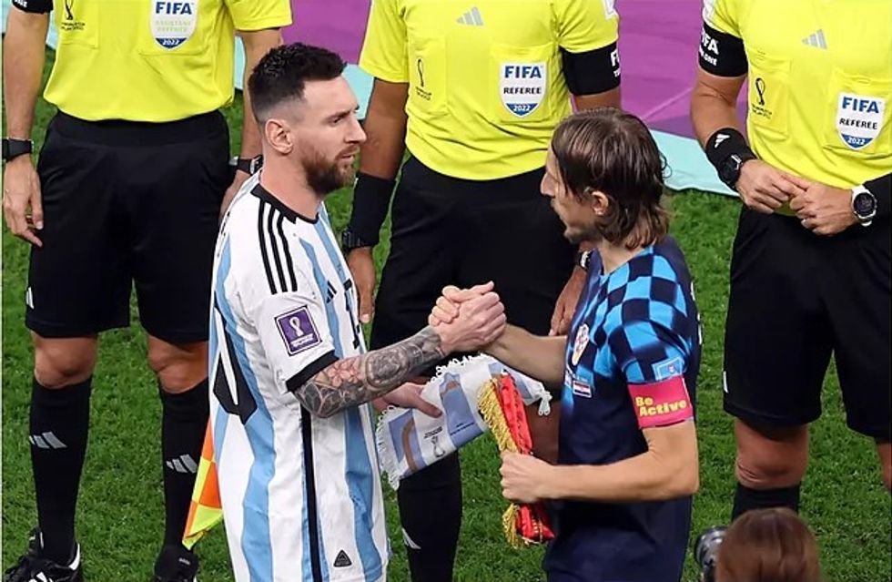 2023/04/messi-modric.jpg