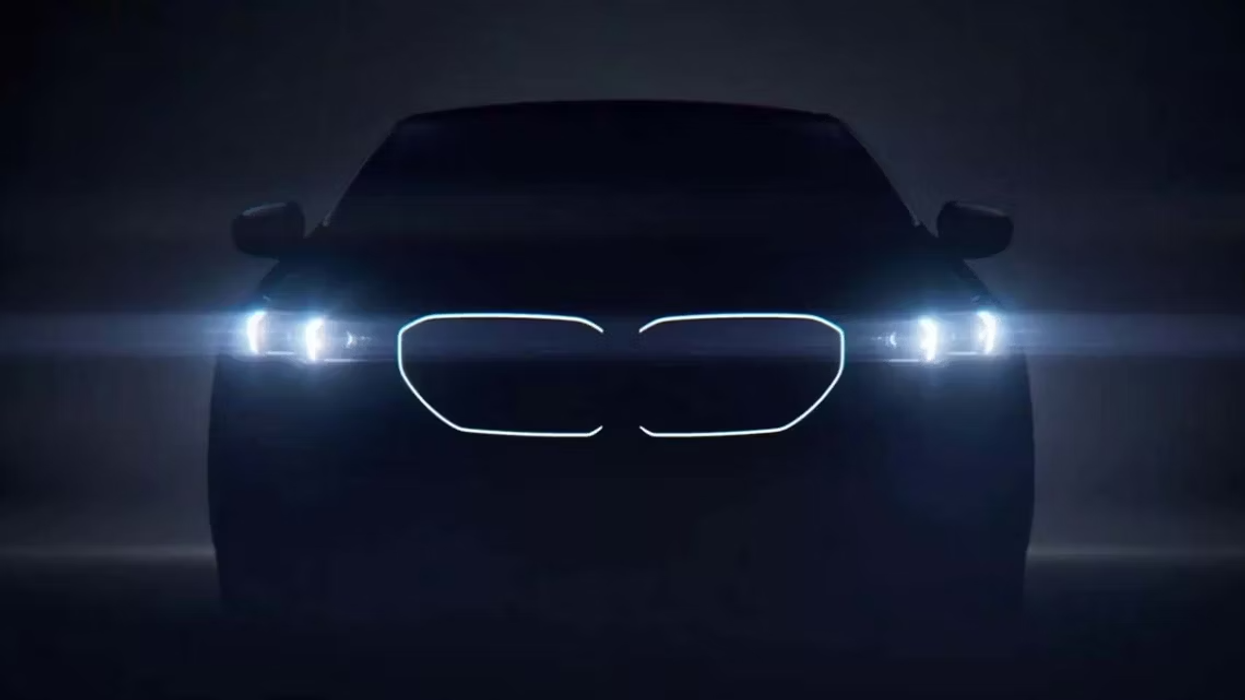2023/05/bmw-i5-teaser-1.png