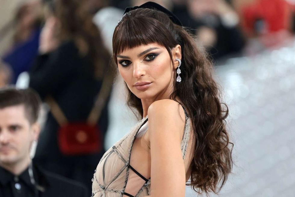 2023/05/emily-ratajkowski-met-gala-050123-1-a78f489832f14fd5a630a65345539b1e.jpg
