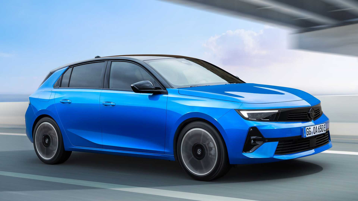 2023/05/opel-astra-electric-2023.png