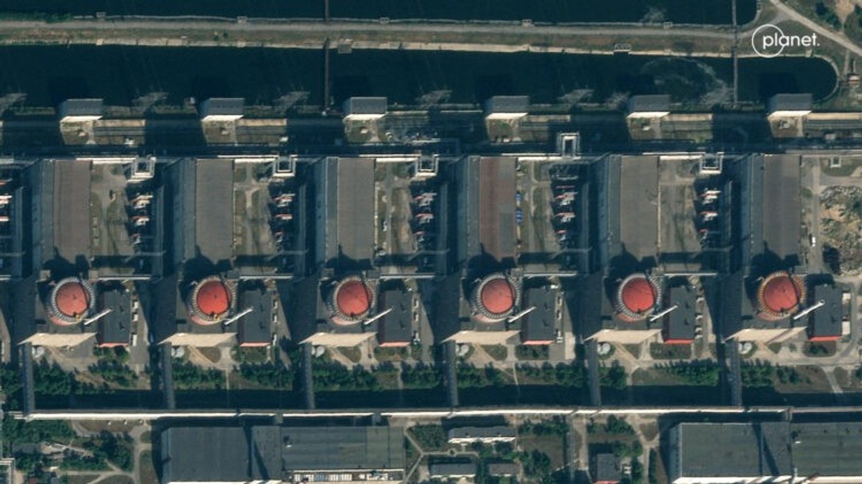 2023/07/1688630885-2023-07-05T173511Z_924979161_RC25X1A4TRBL_RTRMADP_3_UKRAINE-CRISIS-ZAPORIZHZHIA-IAEA-750x422-1.jpg