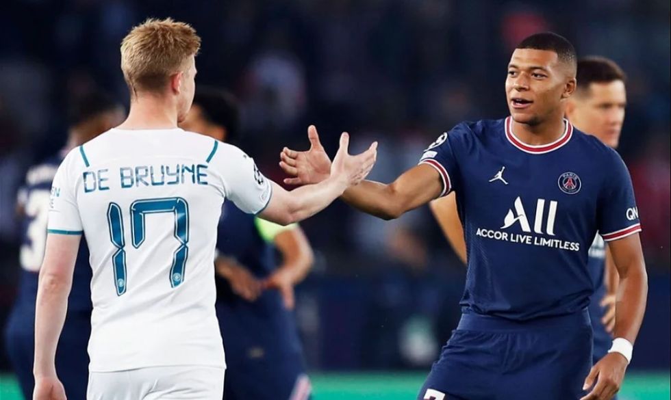 2023/08/de-bruyne-mbappe.jpg
