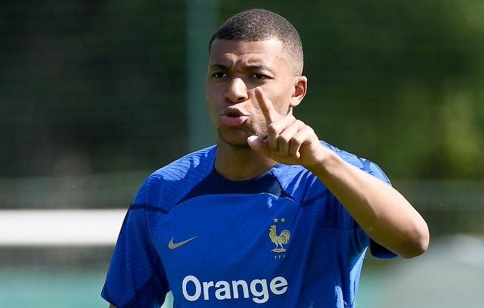2023/08/mbappe-4.jpg