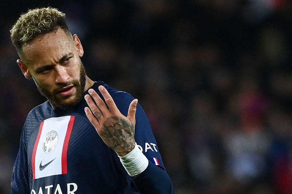 2023/08/Neymar-PSG-vs-Benfica-Champions-League-2022.jpg