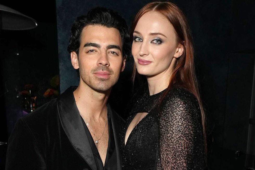 2023/09/joe-jonas-sophie-turner-2023-vanity-fair-oscar-party-081623-1-f9d54676c59e4869ae98c02bdd24f020-e1694362639616.jpg