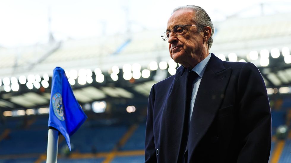 2023/10/Florentino-Perez-lors-du-quart-de-finale-aller-de-la-Ligue-des-champions-entre-Chelsea-et-le-Real-Madrid-0-2-le-18-avril-2023-a-Stamford-Bridge-1718967.jpg