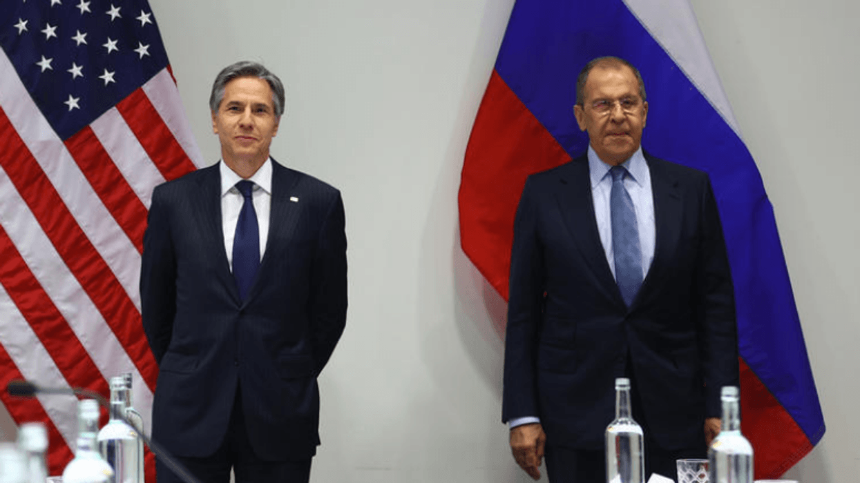 2023/11/blinken-lavrov.png
