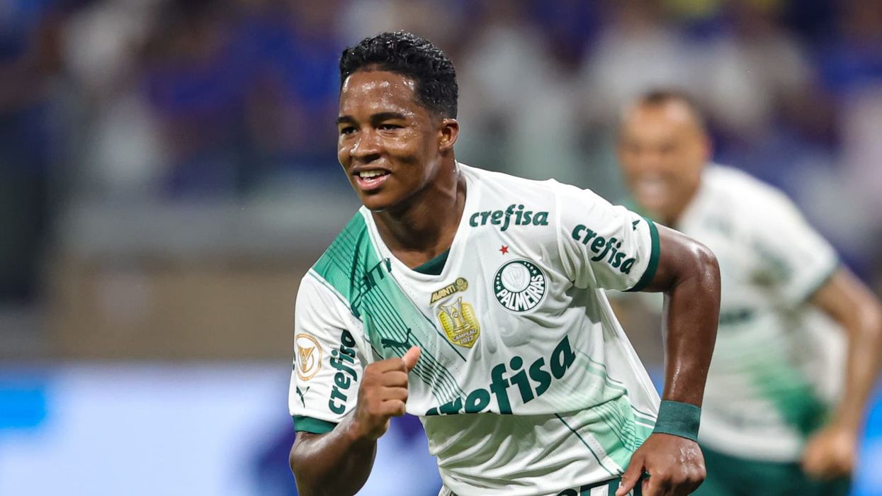 2023/12/Le-Bresilien-Endrick-avec-le-maillot-de-Palmeiras-face-a-Cruzeiro-1774077.jpg