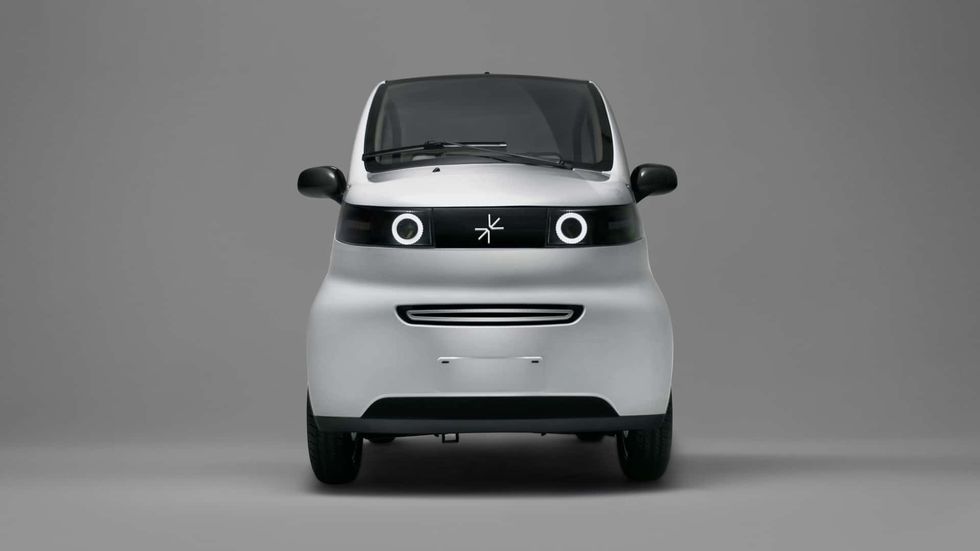 2023 ark zero exterior front view