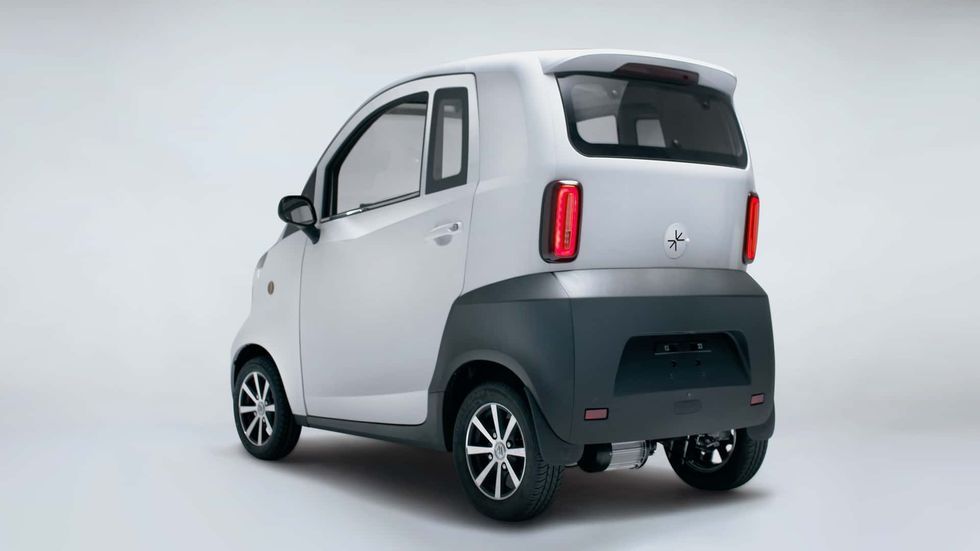 2023 ark zero exterior rear three quarter view