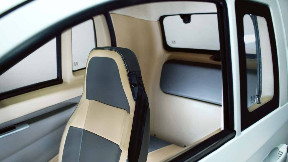 2023 ark zero interior seats