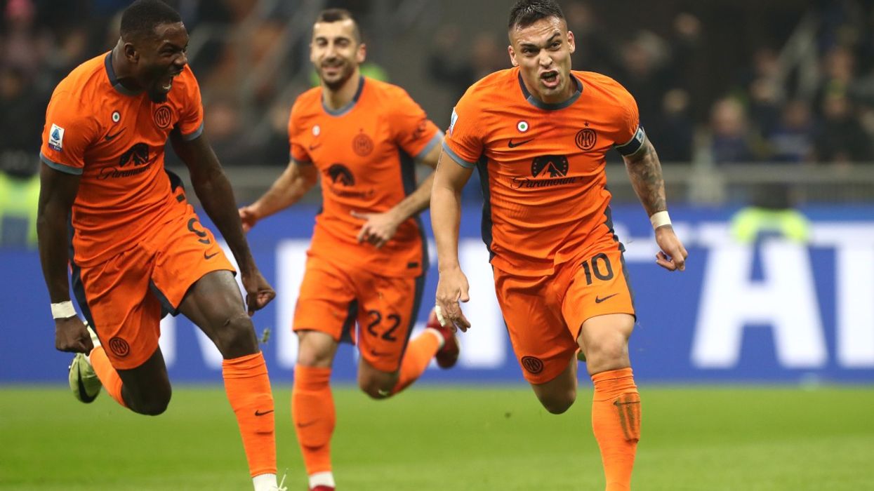 2024/02/Lautaro-Martinez-Marcus-Thuram-Inter-celebrate-1.jpg