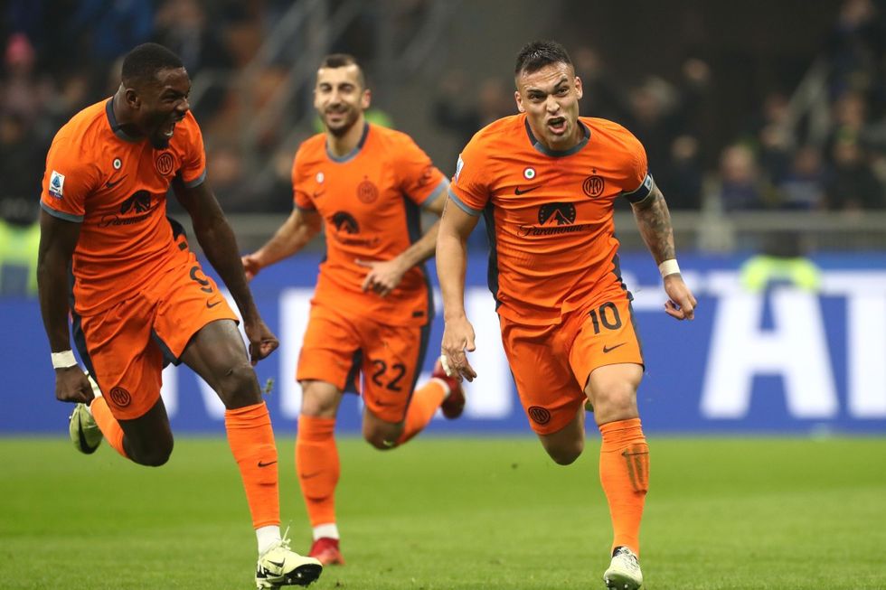 2024/02/Lautaro-Martinez-Marcus-Thuram-Inter-celebrate-1.jpg